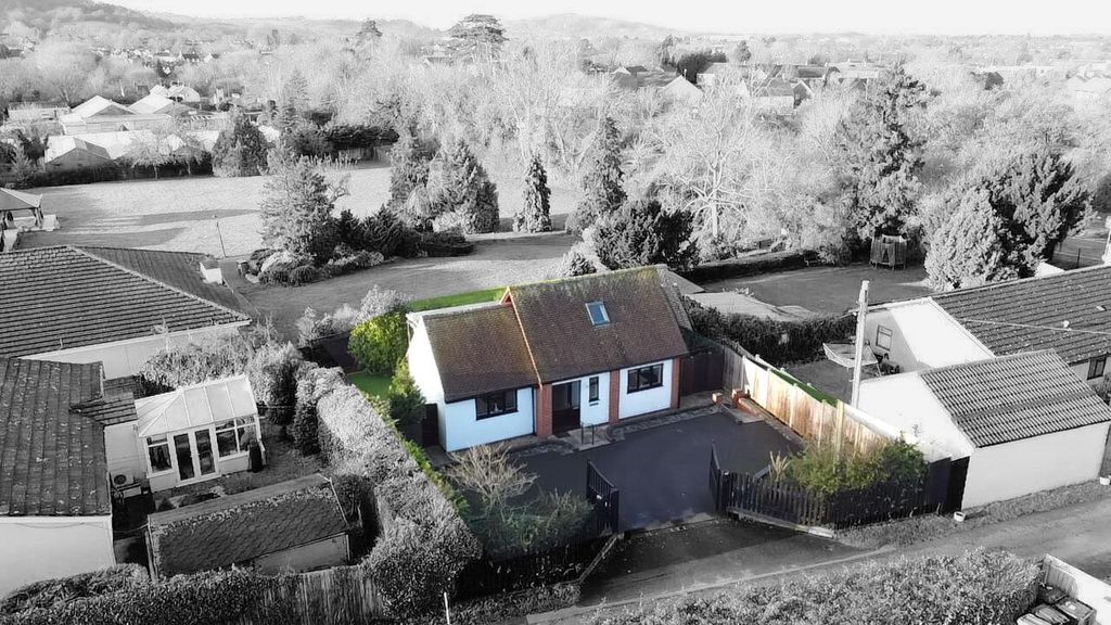 Property photo 1 of 21