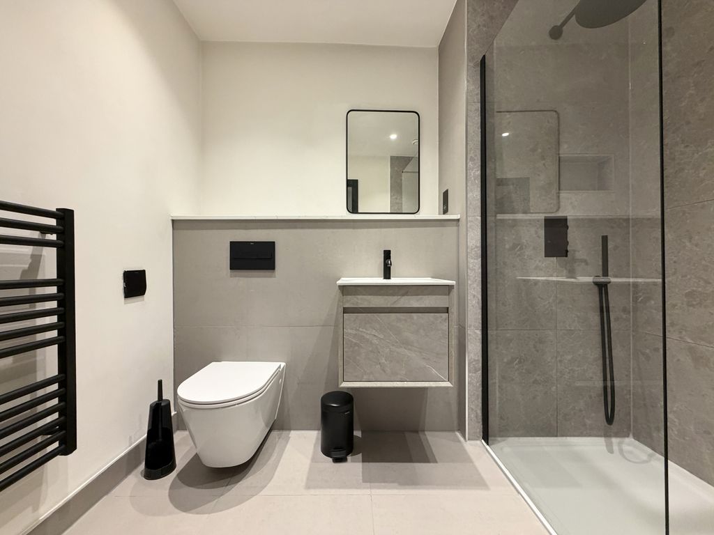 Property photo 3 of 8 Img_5440