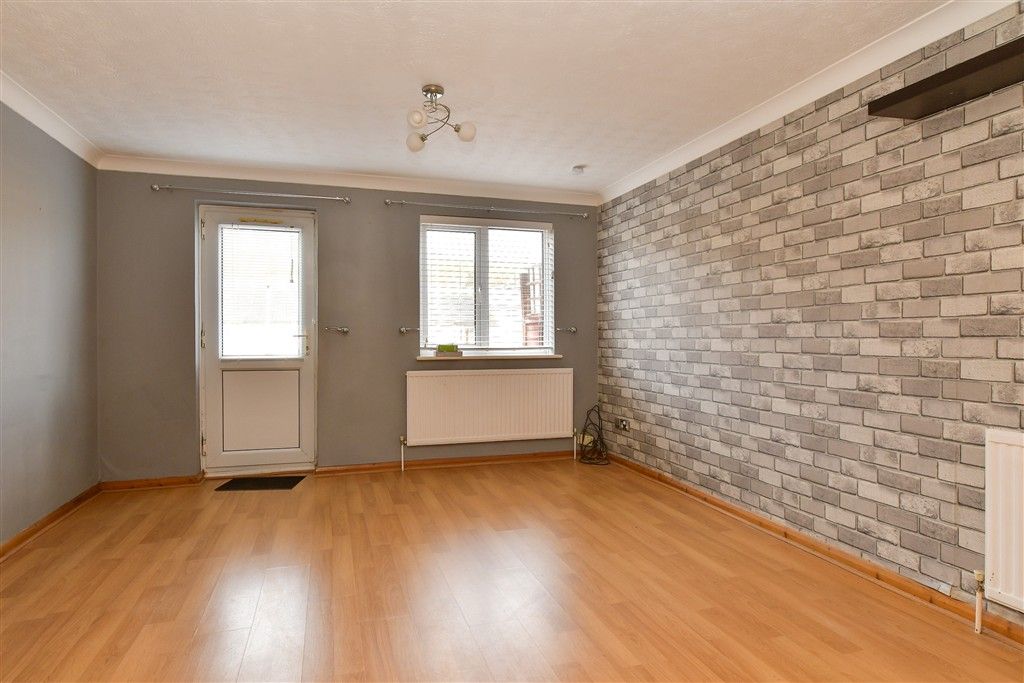 Property photo 2 of 8 Lounge/Diner