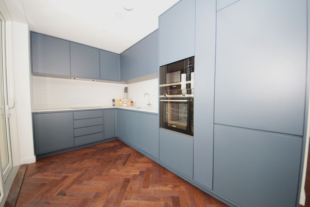 Property photo 3 of 18 Gallery