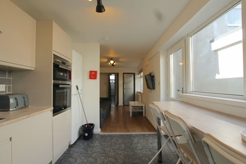 Property photo 3 of 13 Photo 10