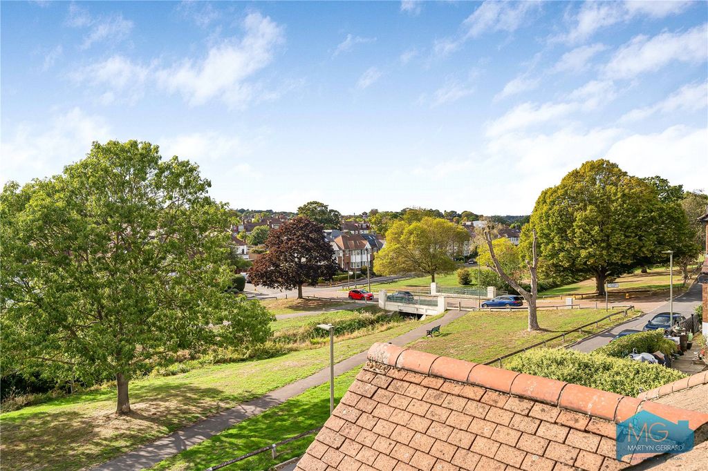 Property photo 2 of 34 Picture No. 02