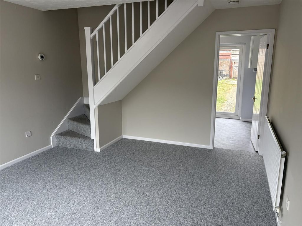 Property photo 3 of 10 Img_8437.Jpg
