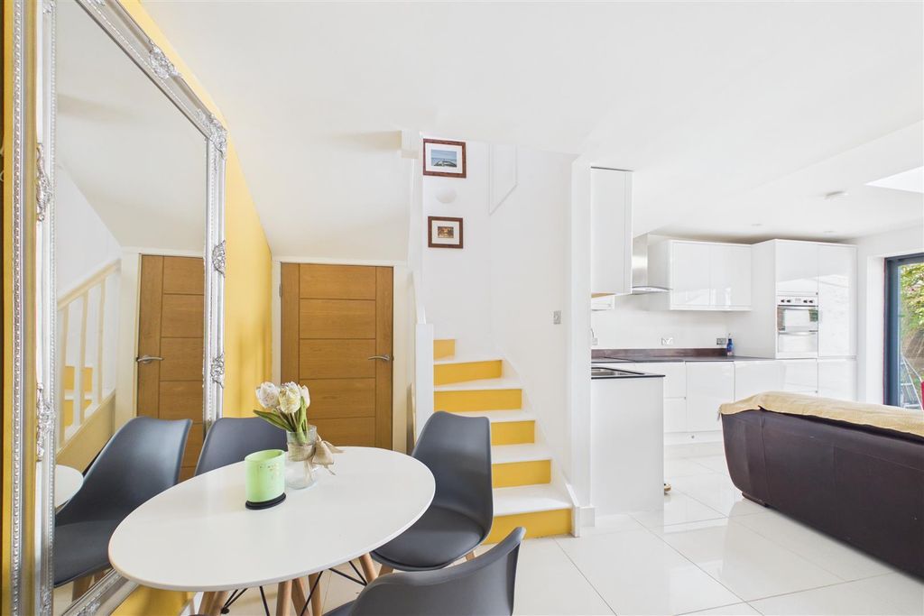 Property photo 1 of 13 Living 2 .Jpg