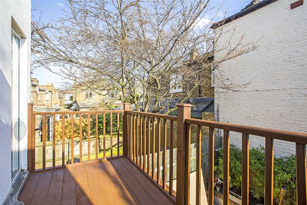 Property photo 2 of 12 Picture No. 05