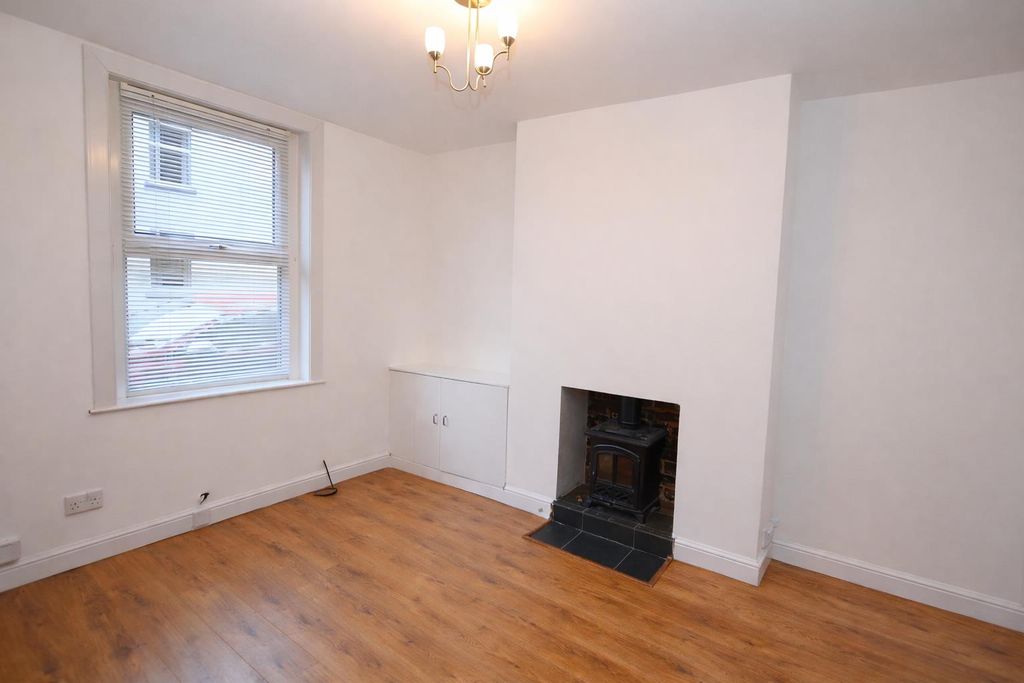 Property photo 2 of 8 18 Alpha Street - 01.Jpeg