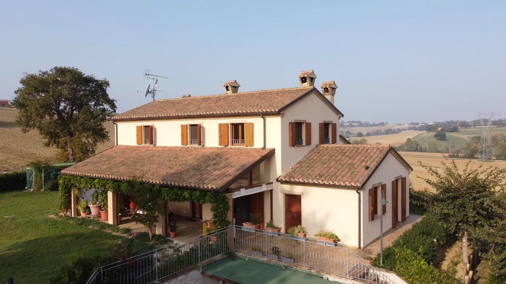 Property photo 1 of 30