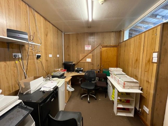 Property photo 2 of 7 Photo 2