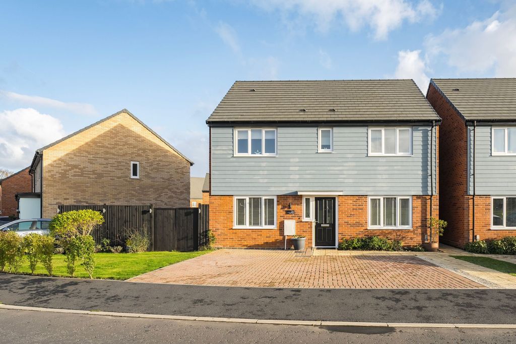 Property photo 1 of 26