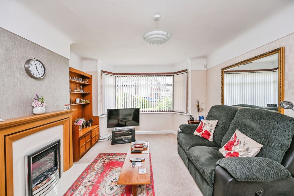 Property photo 2 of 17 Pbox-Img.Jpg