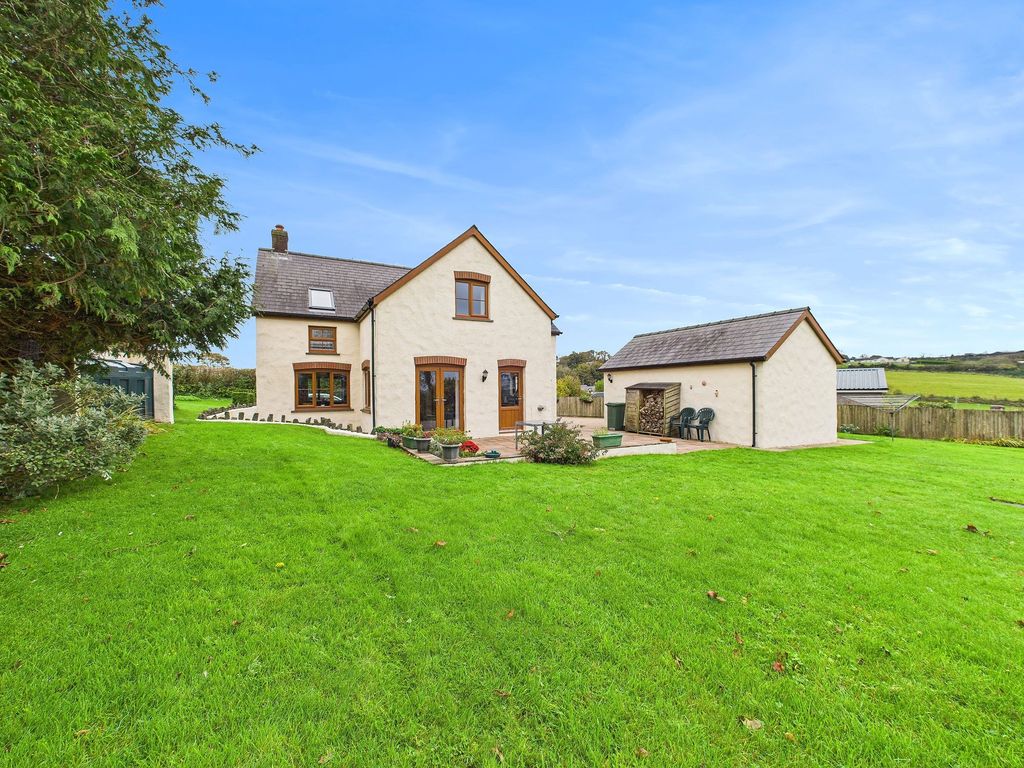 Property photo 2 of 22