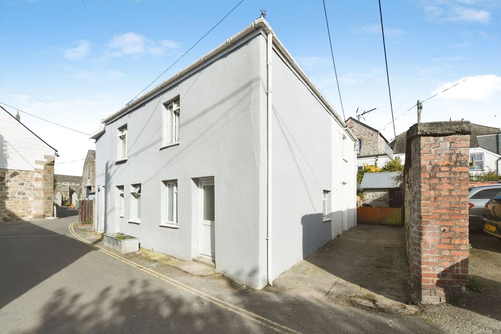 Property photo 1 of 16 Pbox-Img.Jpg