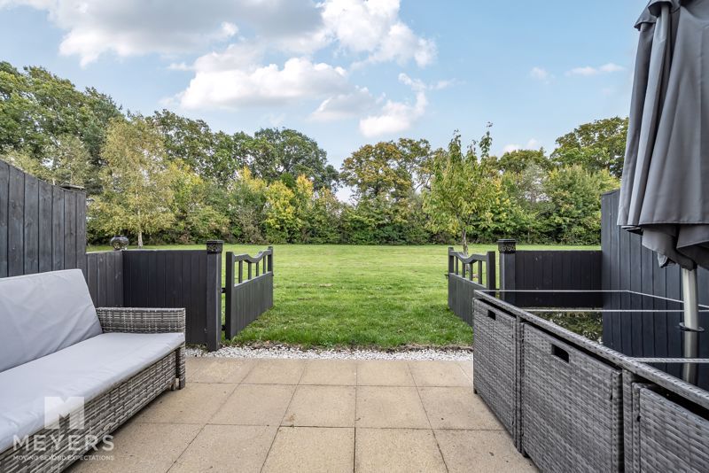 Property photo 2 of 21 Courtyard