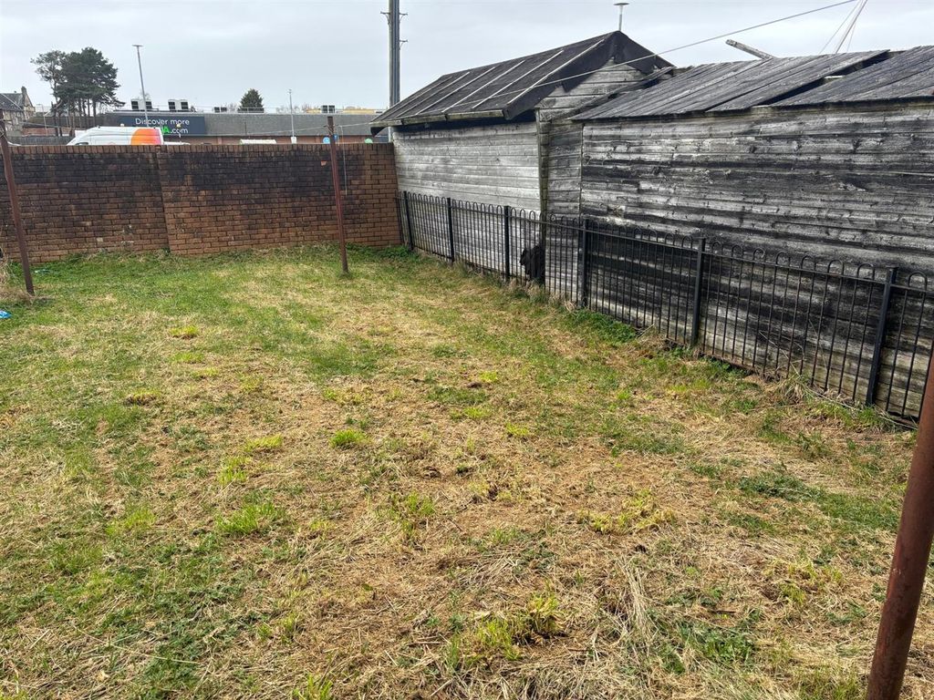 Property photo 2 of 7 2.Jpeg