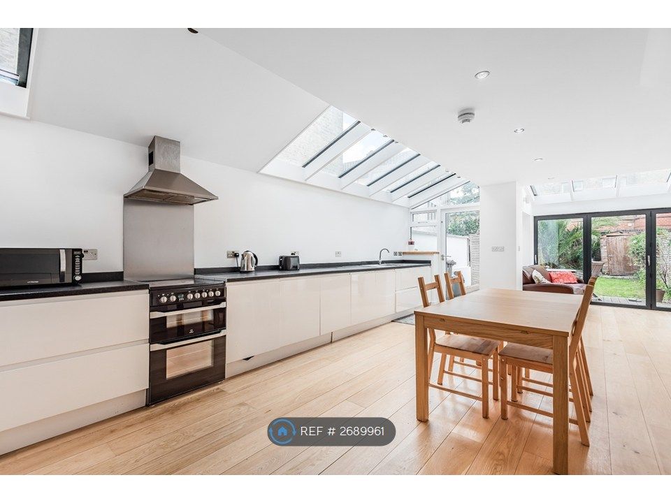 Property photo 1 of 10 Kitchen, Diner Lounge