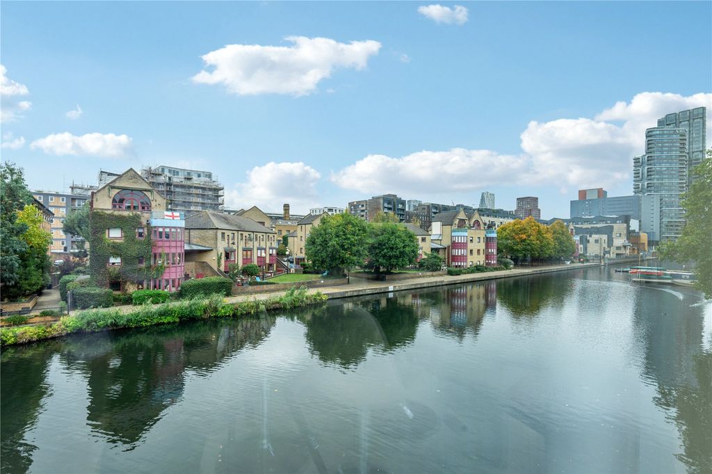 Property photo 3 of 16 Picture No. 06