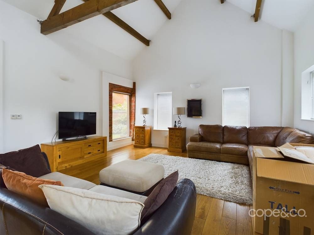 Property photo 3 of 18 3342955