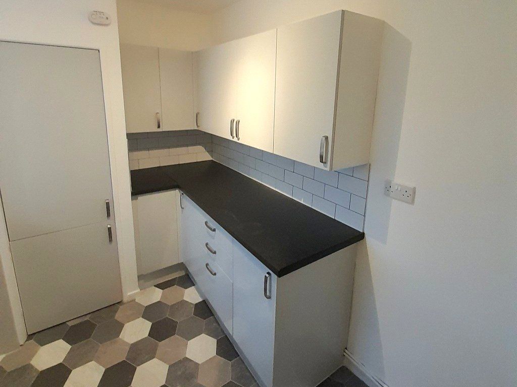 Property photo 3 of 12 Picture No. 16