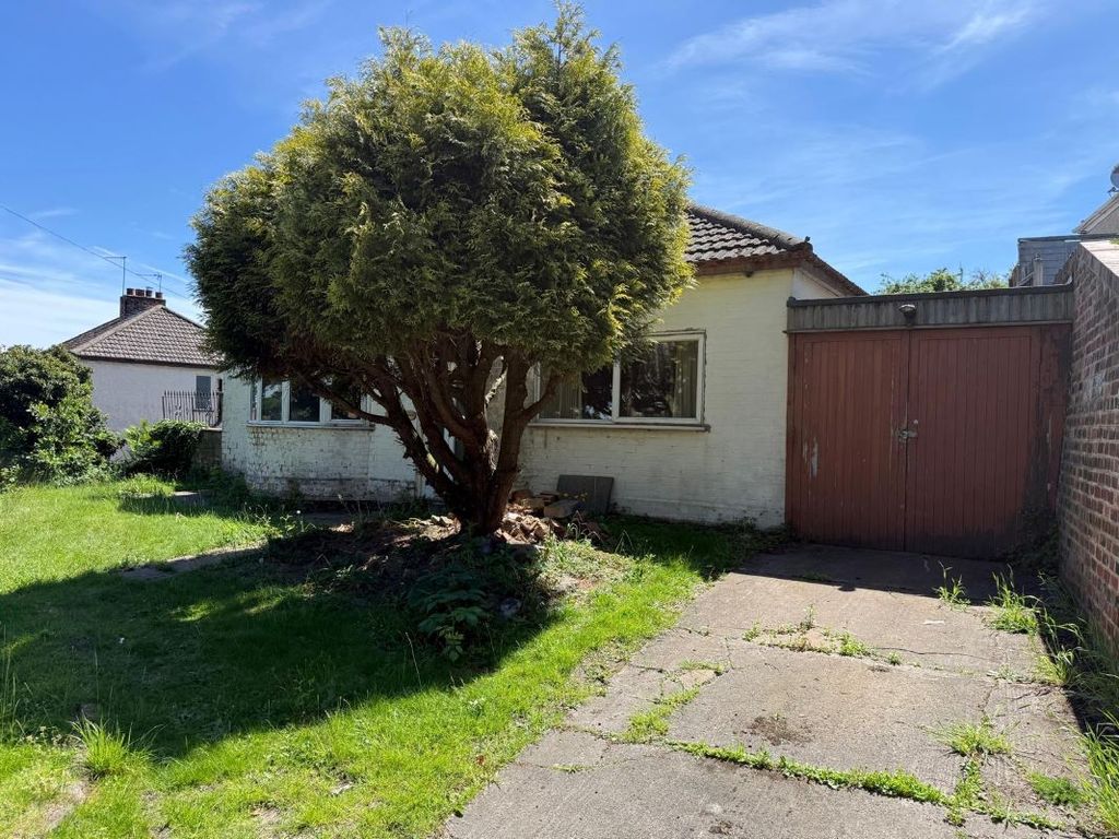 Property photo 3 of 5