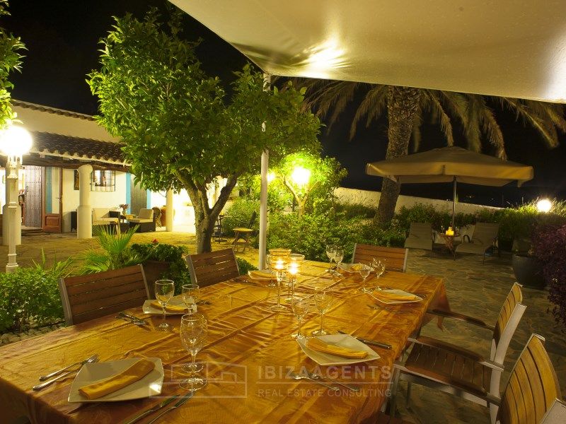 Property photo 2 of 21