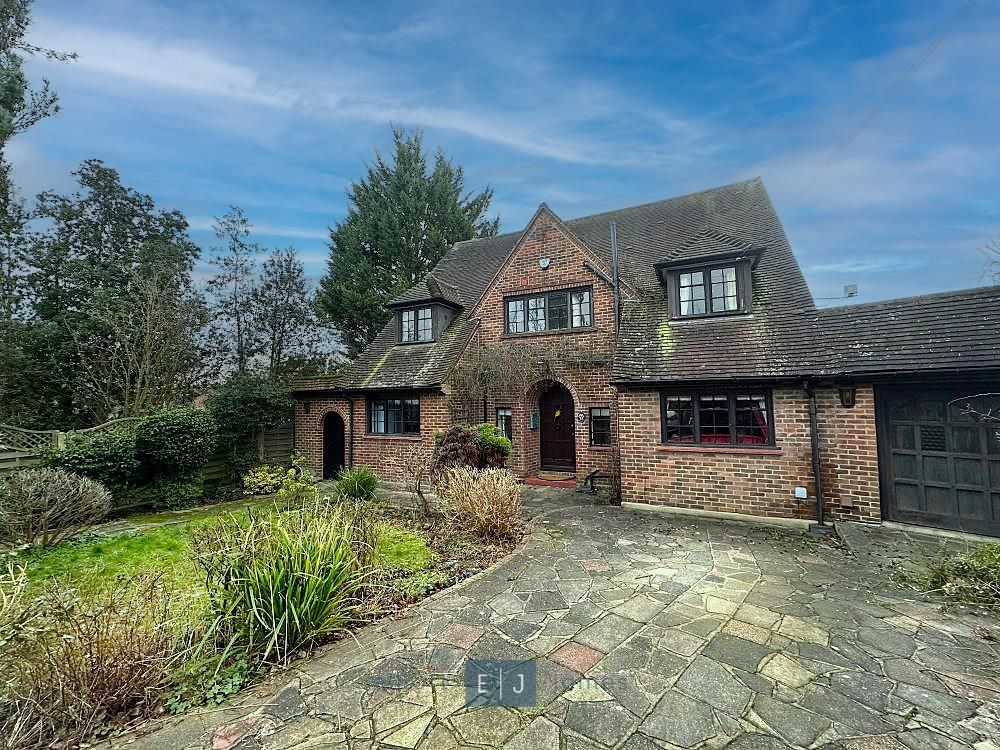 Property photo 1 of 18