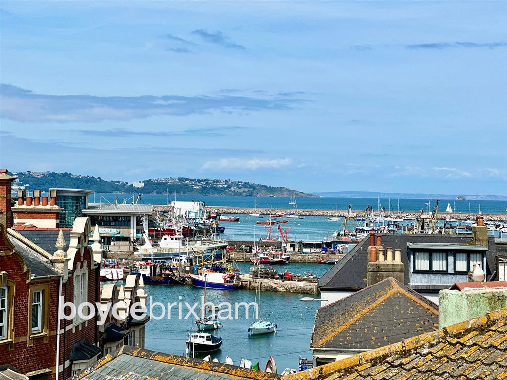 Property photo 1 of 22 Frontwm.Jpg