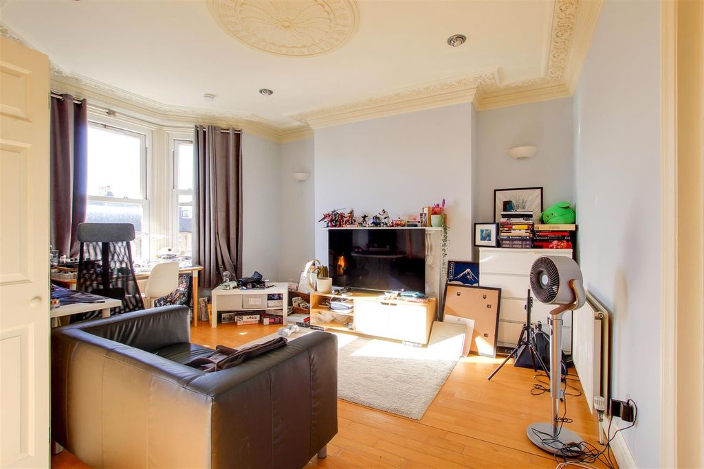 Property photo 2 of 12 Img_7901-Img_7903.Jpg