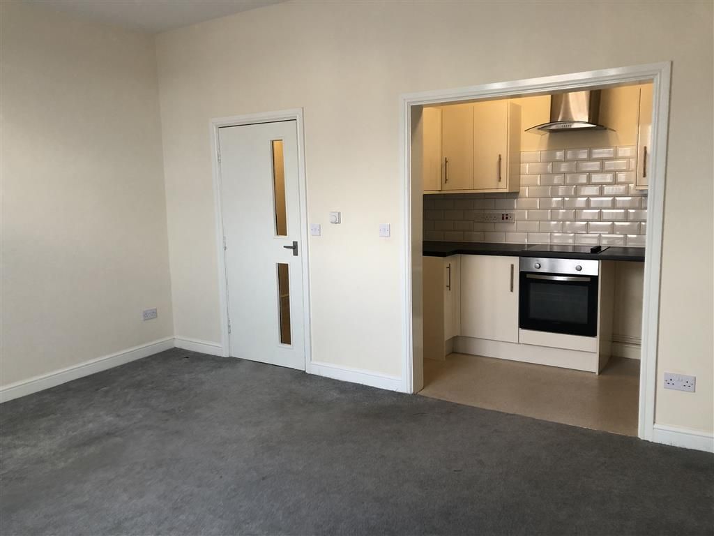 Property photo 1 of 8 Balcony