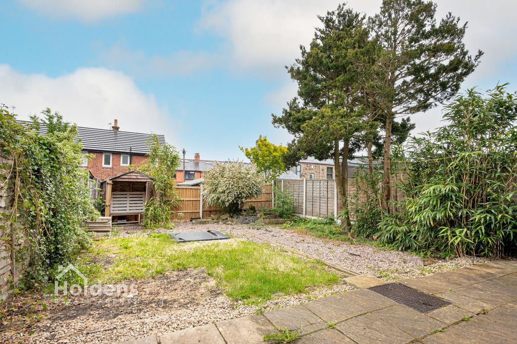 Property photo 2 of 18