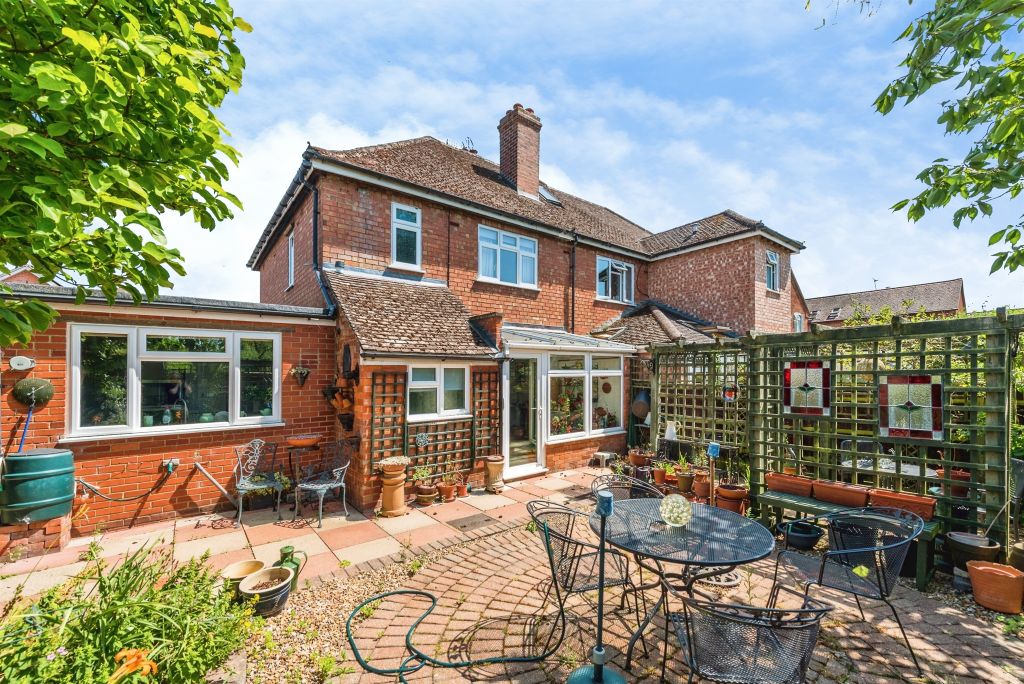 Property photo 2 of 13
