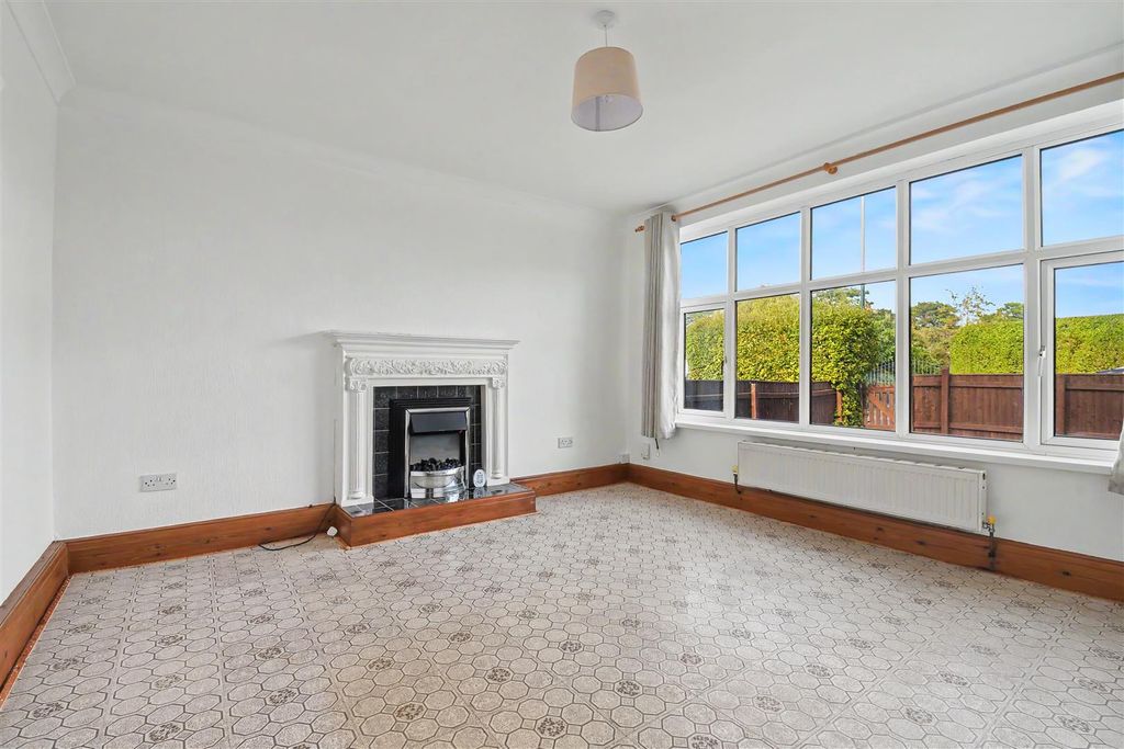 Property photo 2 of 12 Lounge Ground Floor