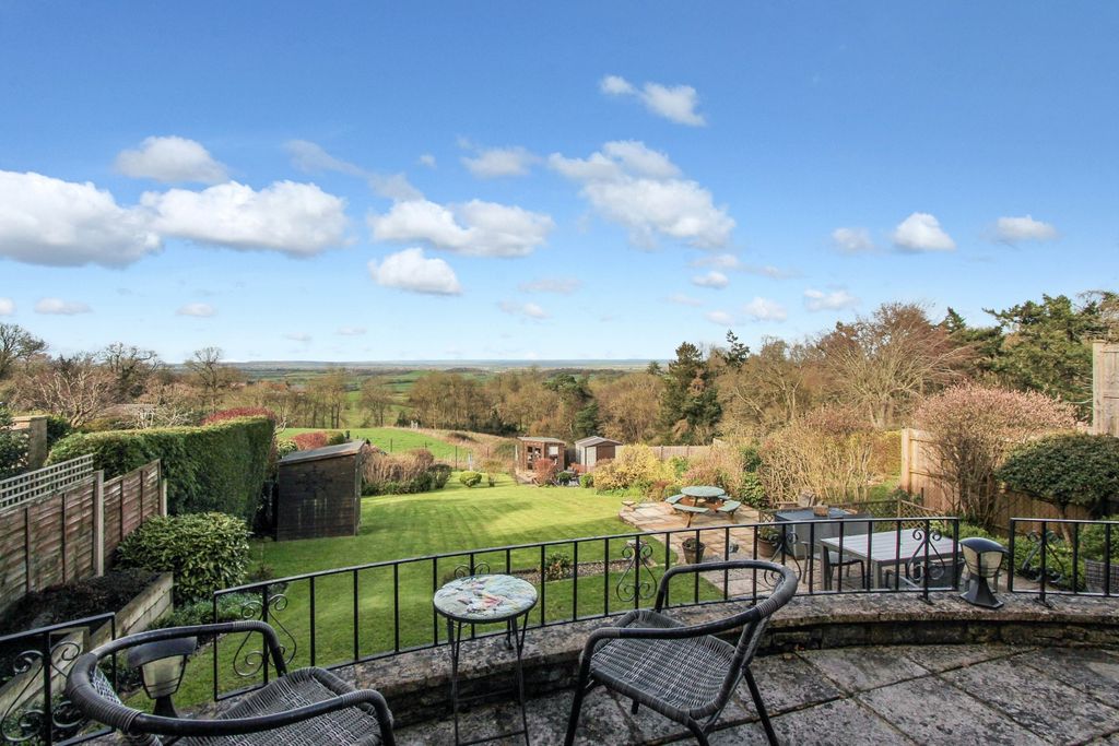 Property photo 2 of 20 Garden4