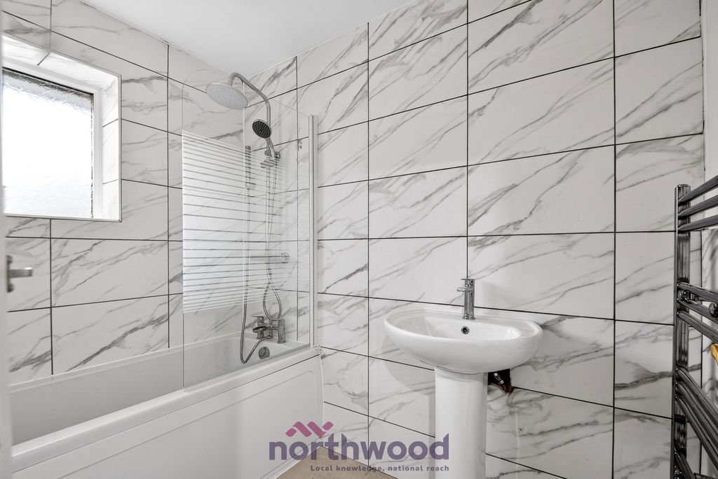 Additional image 20 of 3 bed end terrace house to rentReeve Road, Holyport SL6