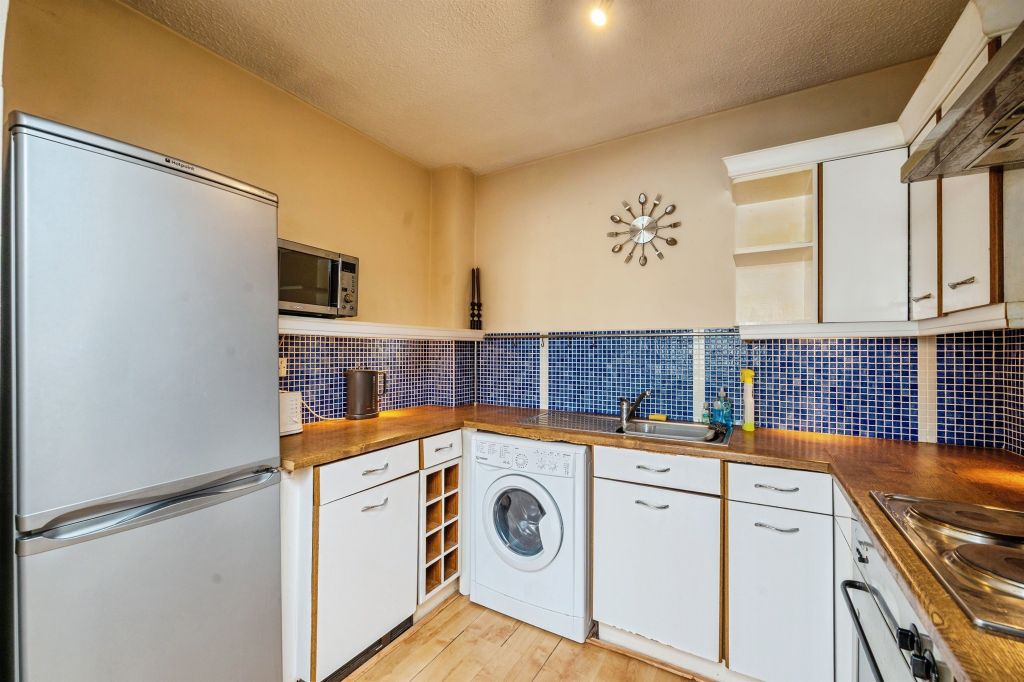 Property photo 3 of 11