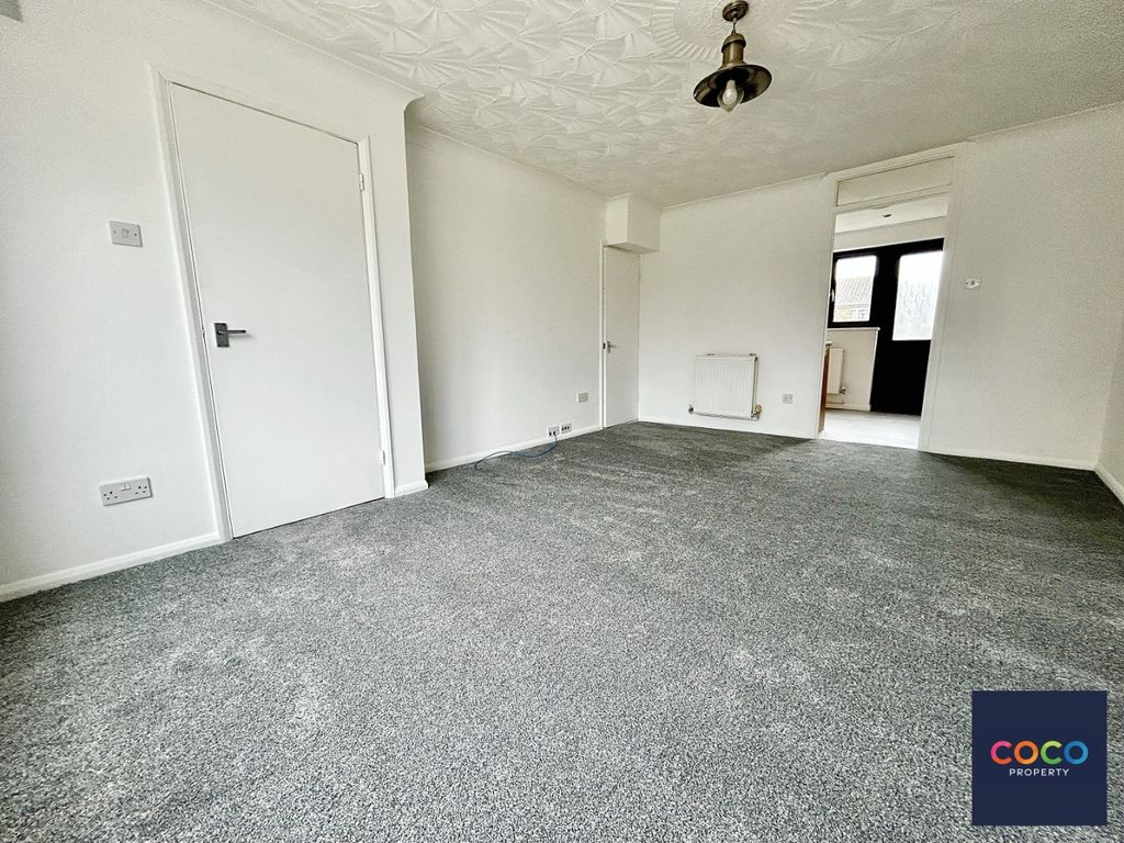 Property photo 3 of 11 5352583
