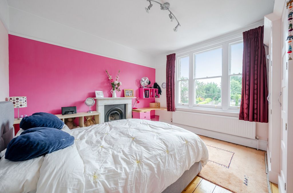 Additional image 26 of 6 bed detached house for saleGuildford, Surrey GU1