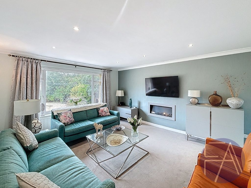 Property photo 2 of 30 4377323