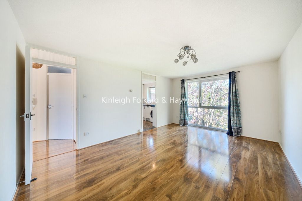 Property photo 2 of 20 Picture No. 08