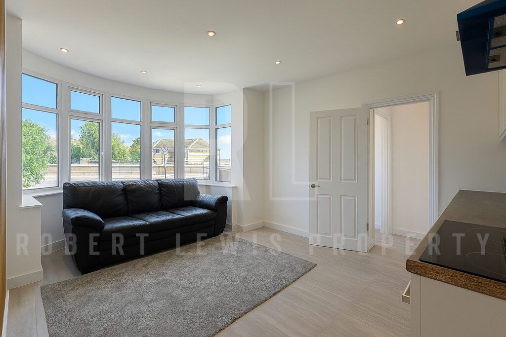 Property photo 2 of 3