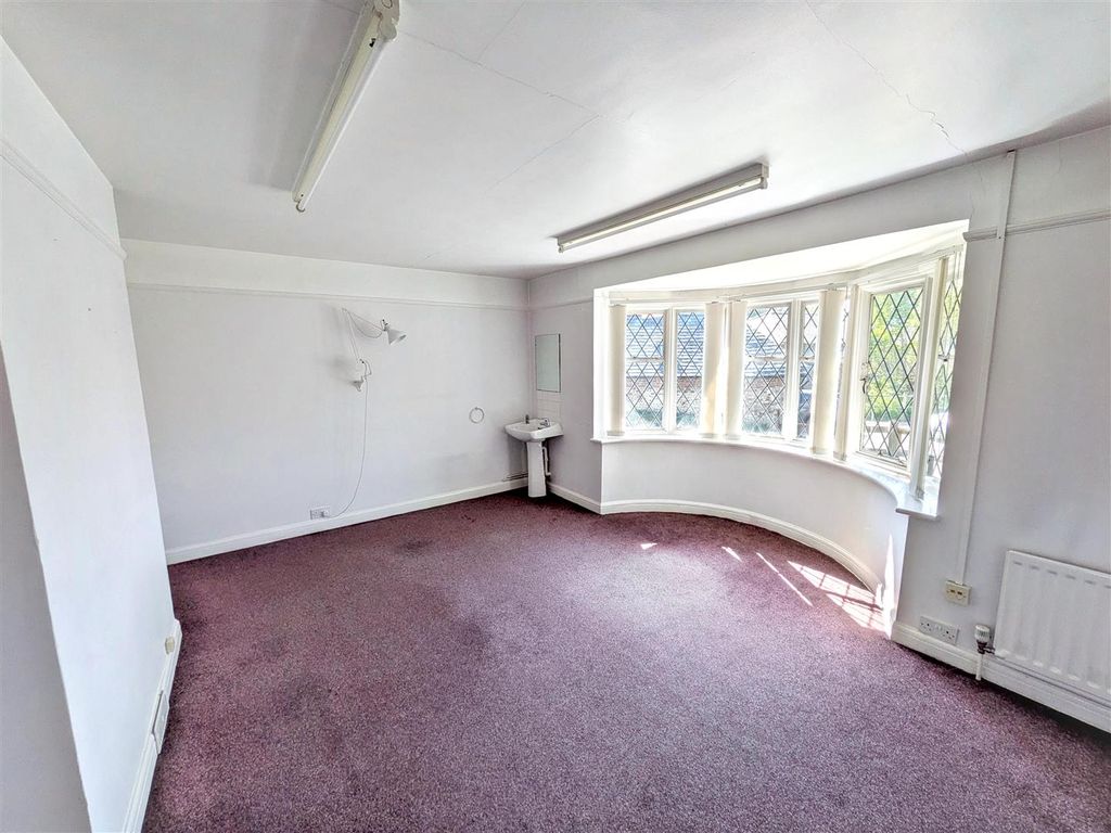 Property photo 3 of 15 Room 1 New.Jpg