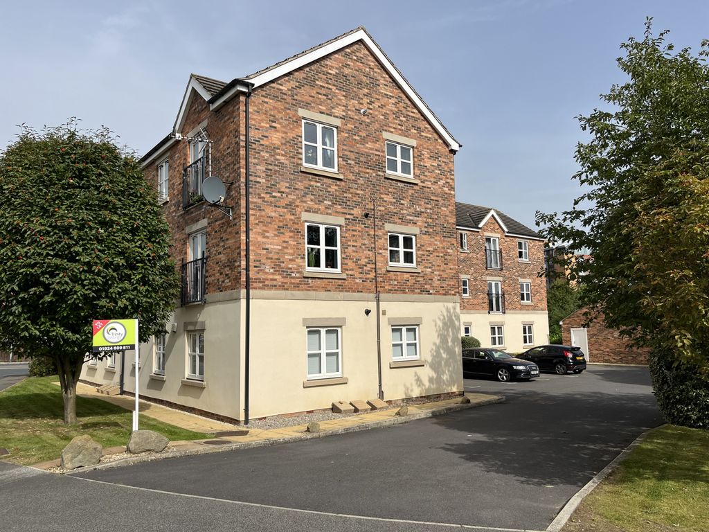 Property photo 1 of 7 2 Bed Apartment To Rent Temple Court, Wakefield Wf1