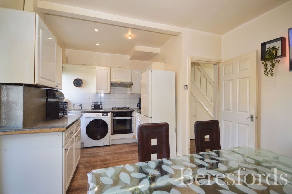 Property photo 3 of 12 Picture No. 18