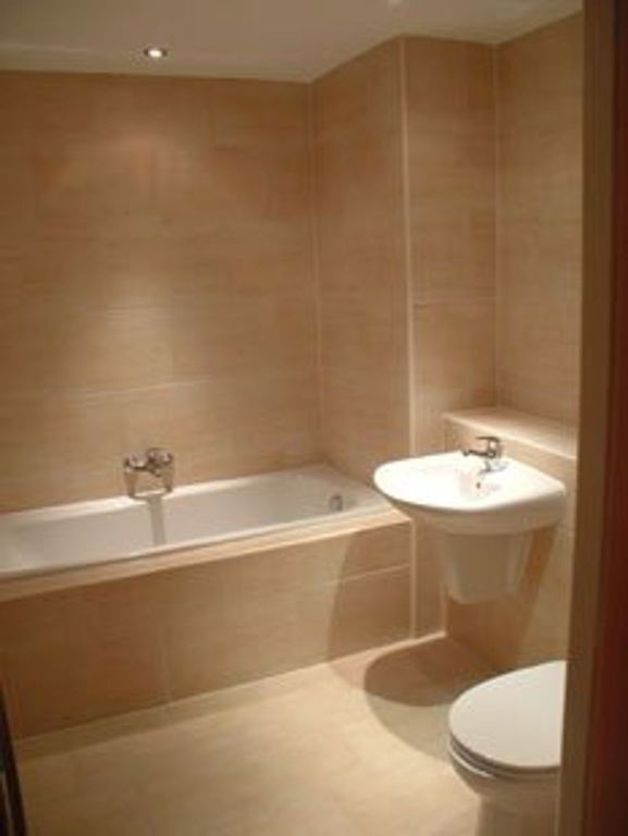 Property photo 3 of 4