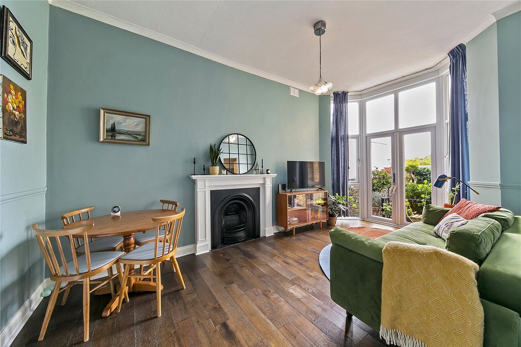 Property photo 2 of 7 Picture No. 03