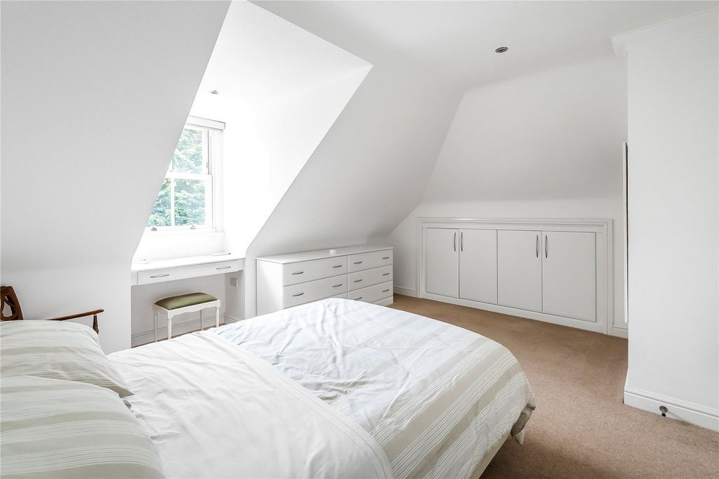 Additional image 16 of 3 bed flat for saleWest Hill, Oxted, Surrey RH8