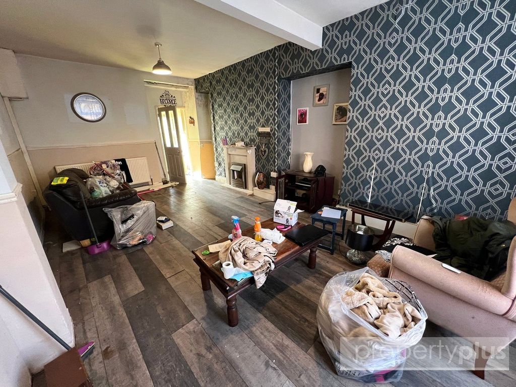 Property photo 2 of 14 Picture No. 08