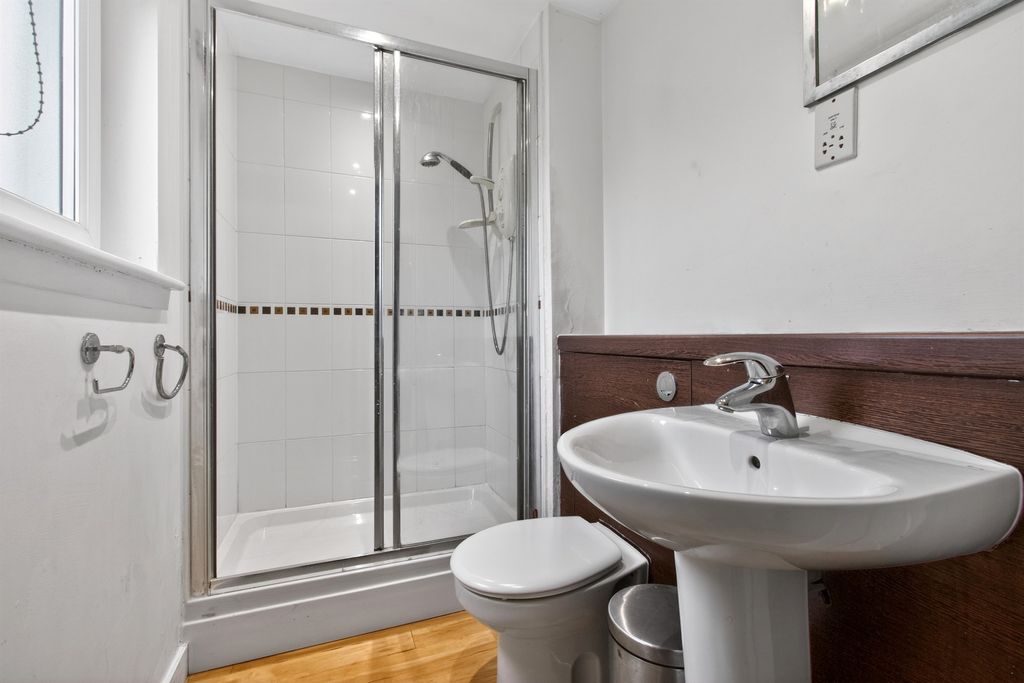 Additional image 8 of 2 bed flat for saleChandlers Court, Stirling FK8