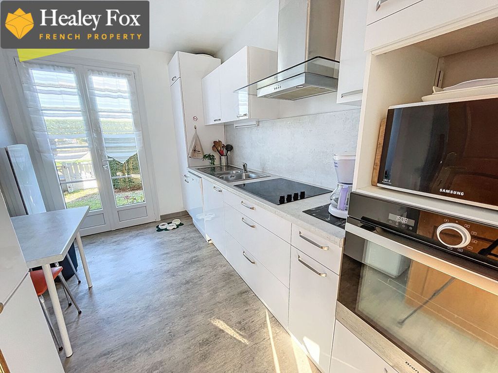 Property photo 3 of 11