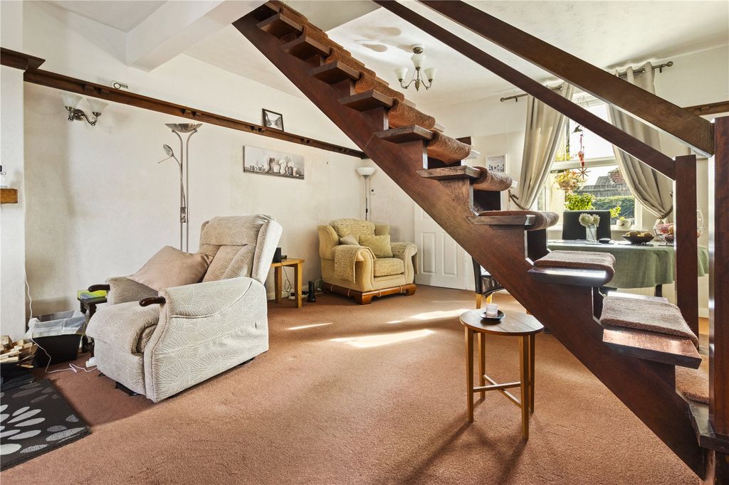 Property photo 3 of 31 Picture No. 12