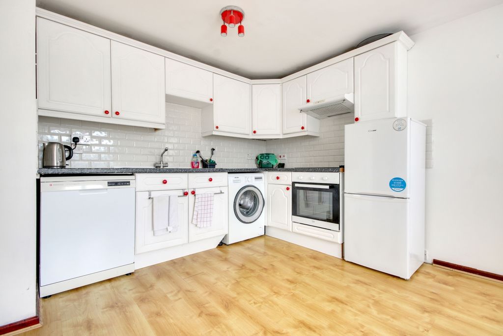 Property photo 2 of 13 Img_5022-Img_5024